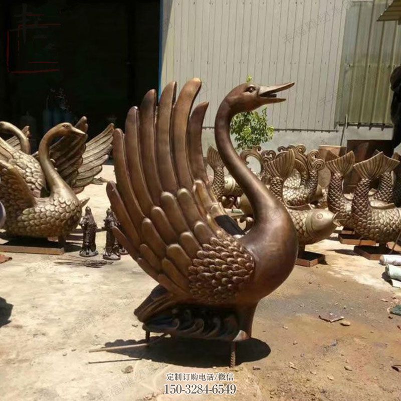 户外鸭子雕塑厂家，仿真动物， 烤漆工艺