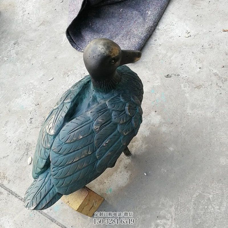 铜鸭子雕塑厂家，仿古工艺，公园广场动物摆件 (5)