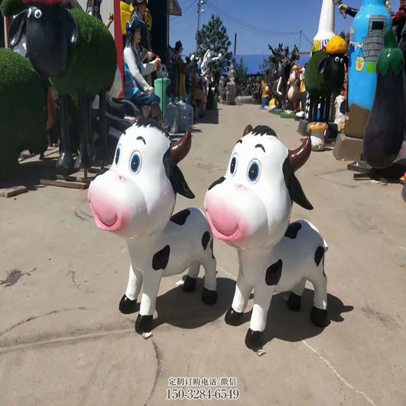 镜面卡通狗雕塑 园林卡通雕塑摆件订做 城市广场玻璃钢狗雕塑提供