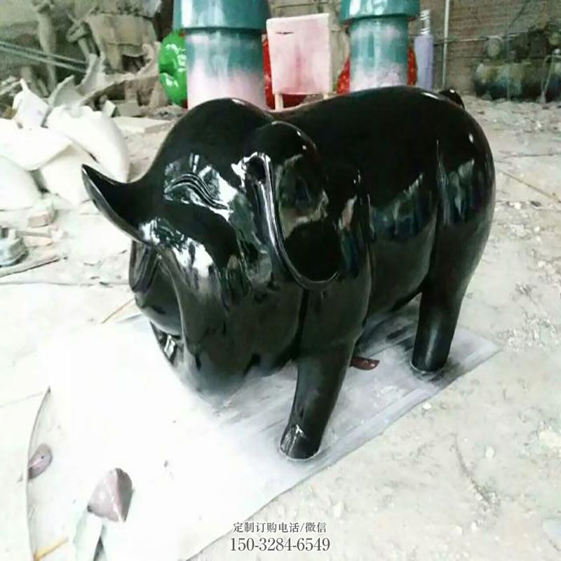 猪雕塑定制 景观户外动物雕塑点击 景观户外玻璃钢猪雕塑点击