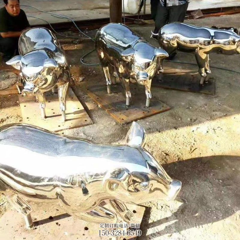 猪雕塑定制 景观户外动物雕塑点击 景观户外不锈钢猪雕塑点击