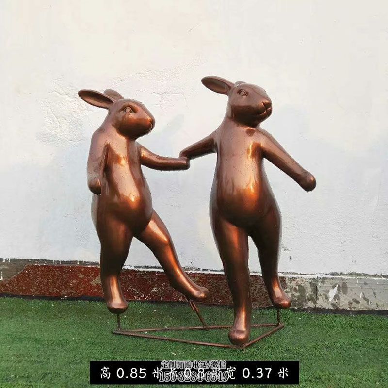 兔子雕塑底座 景观户外动物雕塑点击 玻璃钢兔子雕塑订做通用