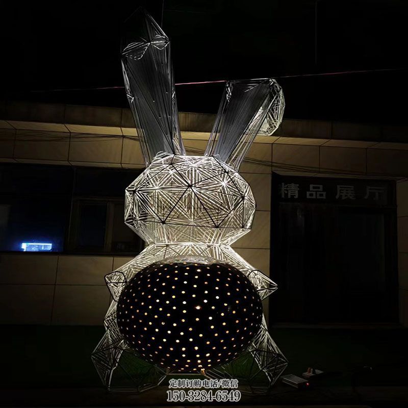 街景小品生产商-抽象设计-锻钢大白兔雕塑