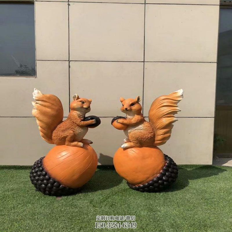 钢铸松鼠雕塑 景区动物雕塑优选 玻璃钢松鼠雕塑装饰精品
