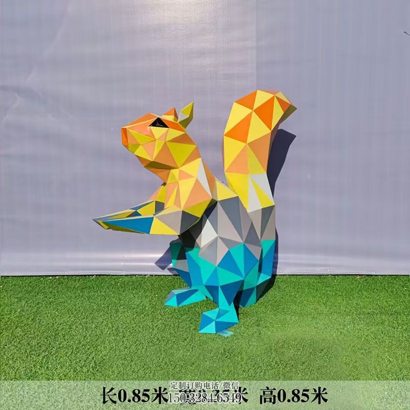 钢铸松鼠雕塑 动物雕塑工艺服务商 公园景观不锈钢松鼠雕塑供求