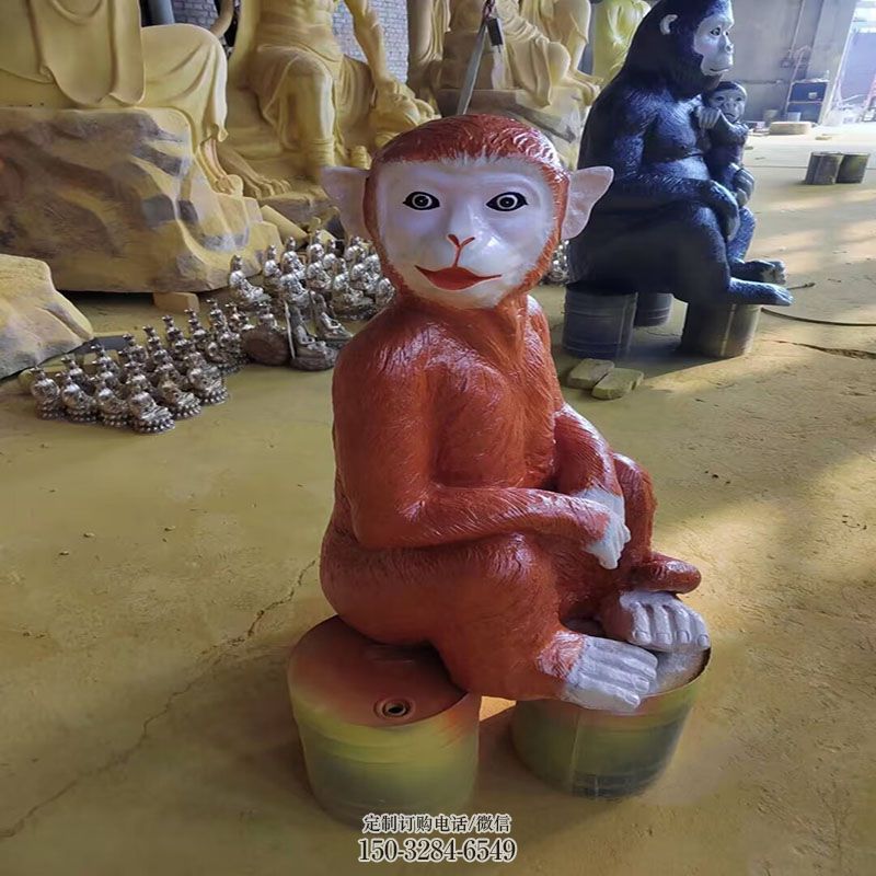 钢铸猴子雕塑 小猴子雕塑工艺服务商 公园景观玻璃钢猴子雕塑供求